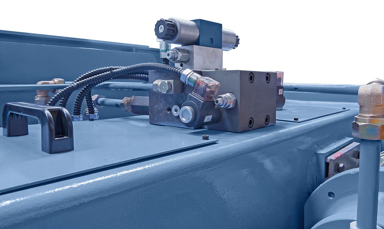 Kompakte und wartungsarme Hydraulik- einheit, für Wartungsarbeiten leicht zugänglich.