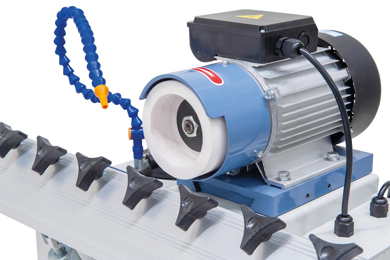 Bedienerfreundliches Spannsystem des Hobelmessers.