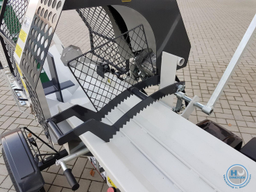 Lumag Maschinen SSA 400 G Sägespaltmaschine mit 9,5 kw Benzinmotor inkl Förderband (unmontiert)