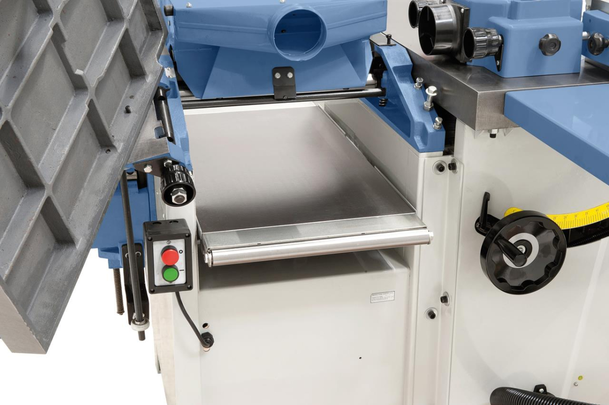 08-1296 Bernardo Holz CF 410 F - 2600