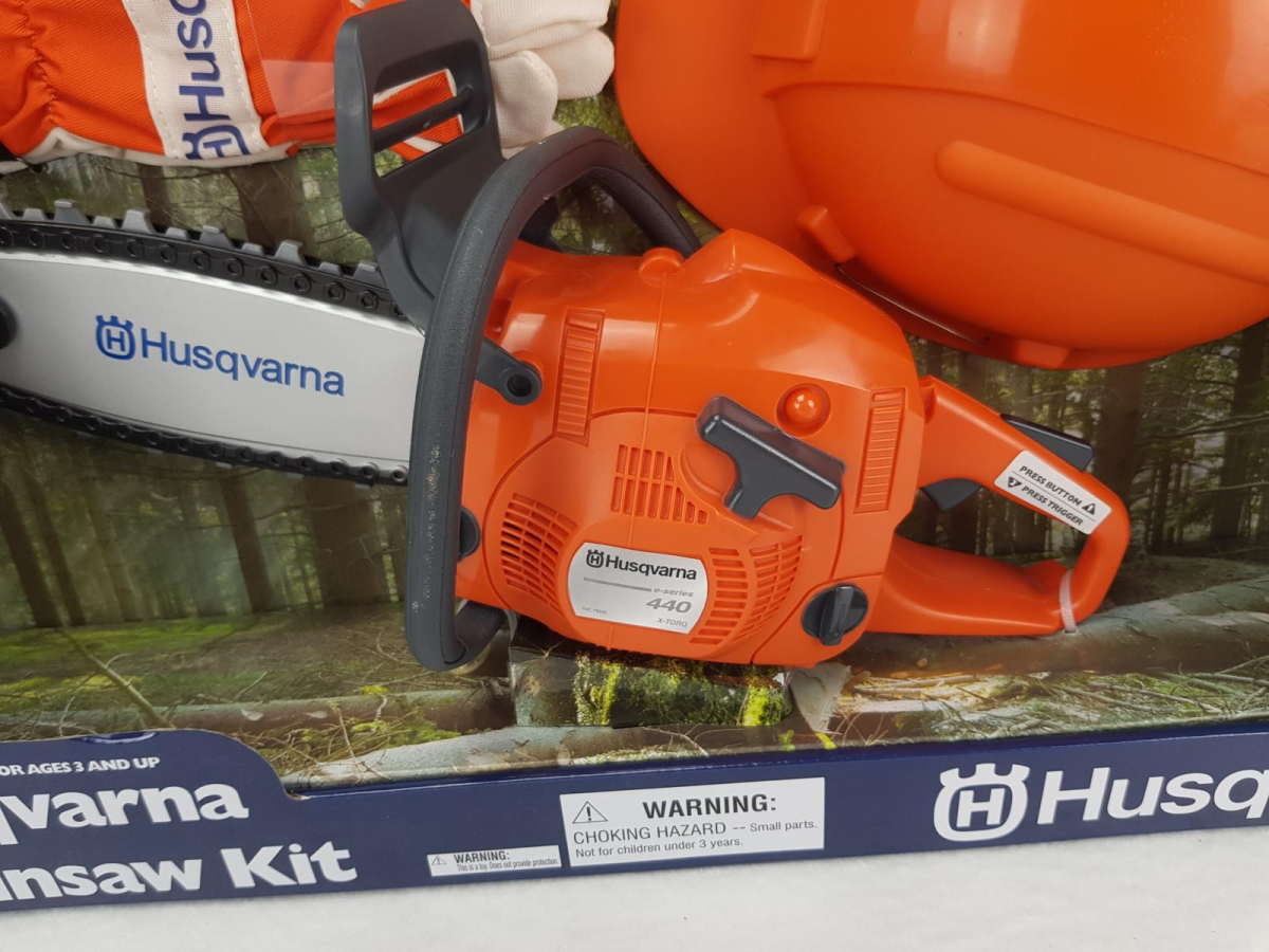 586498201 Husqvarna Kinder Spielzeug SET Säge batteriebetrieben mit Sound&rotierende Kette