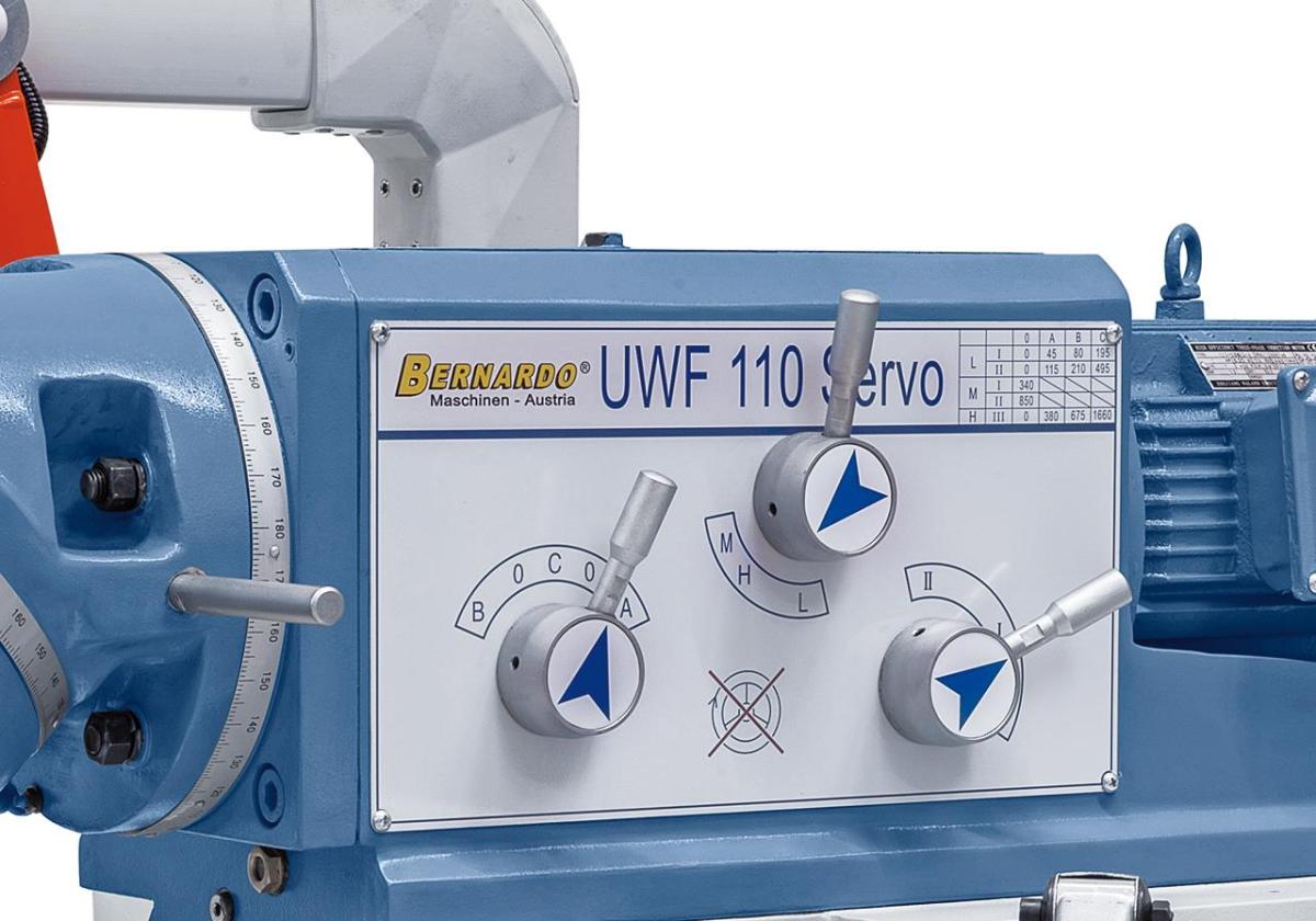 02-1282XL0 Bernardo Universalfräsmaschine UWF 110 Servo - 1000 inkl. 3-Achs-Digitalanzeige