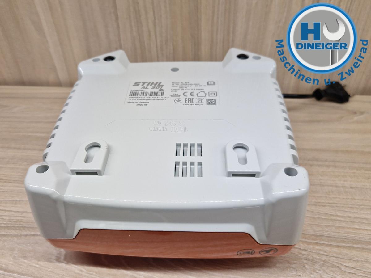 STIHL AL 301 Schnellladegerät Ladegerät