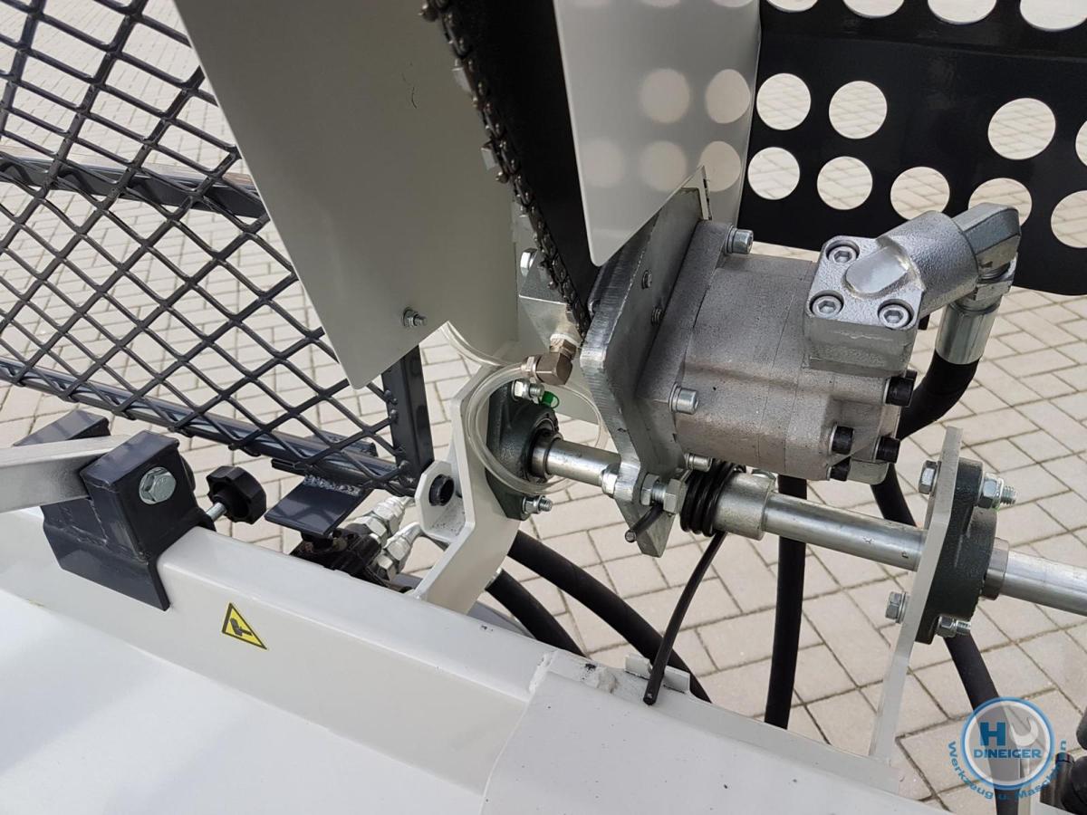 Lumag Maschinen SSA 400 G Sägespaltmaschine mit 9,5 kw Benzinmotor inkl Förderband (unmontiert)